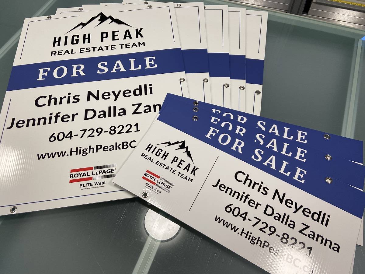 Realtor for sale signs